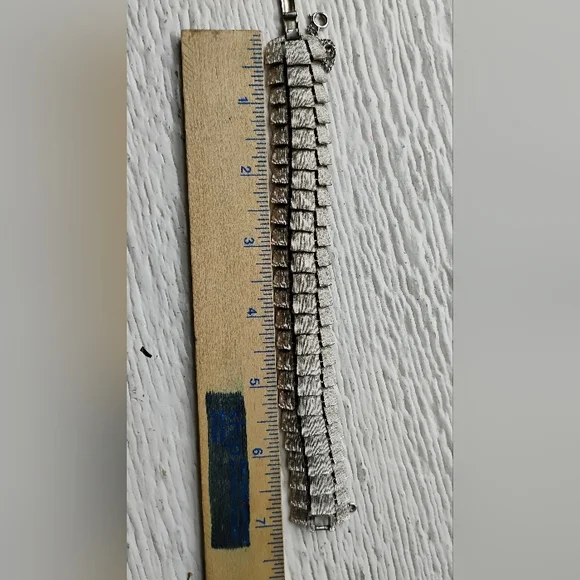 Art Deco Puccini Metal Crocodile Style Bracelet Wide Signed Silver Toned - Picture 7 of 15